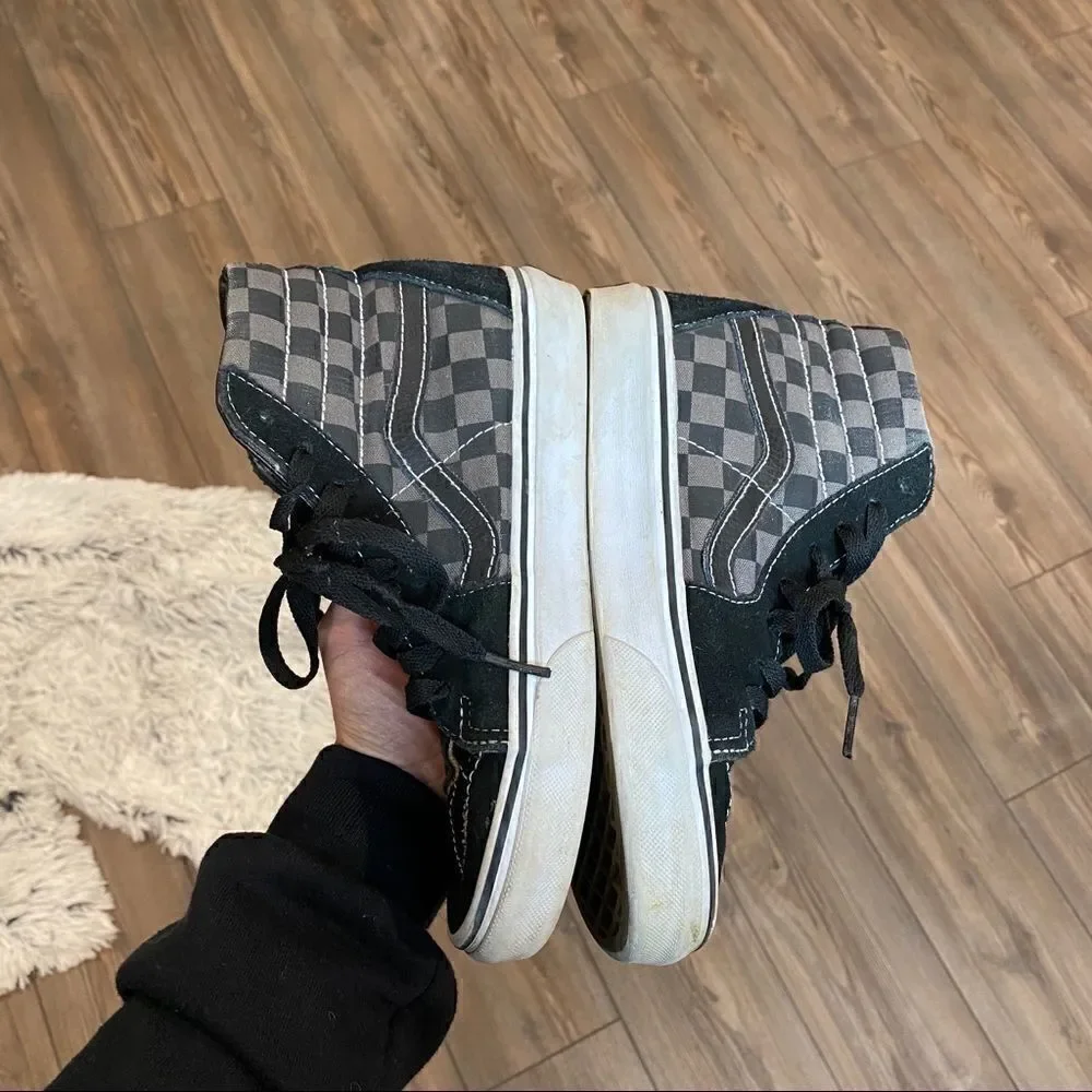 VANS - U SK8-HI SHOES IN BLACK/PEWTER 3.5
